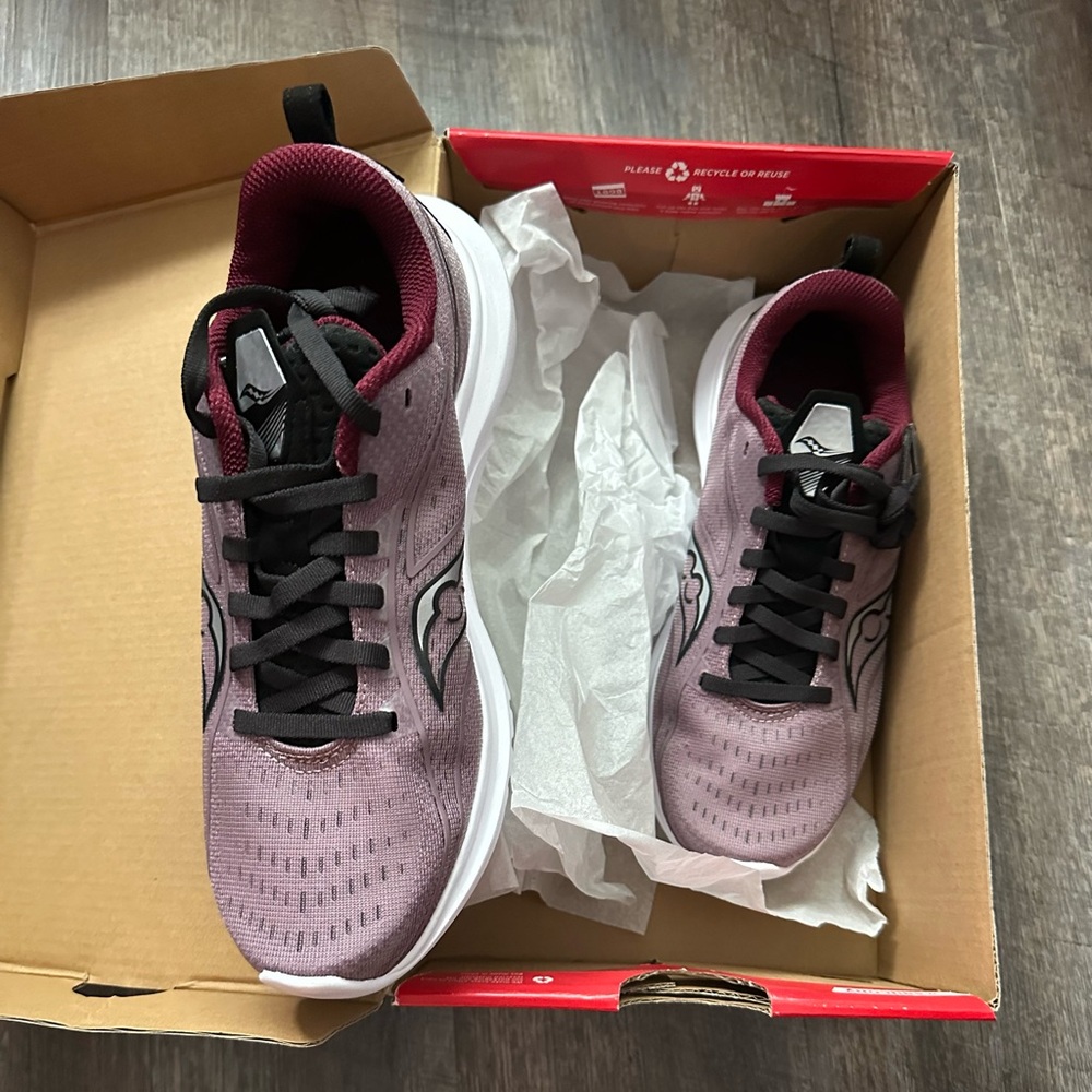 Saucony Kinvara 13 Women's- Haze and Black